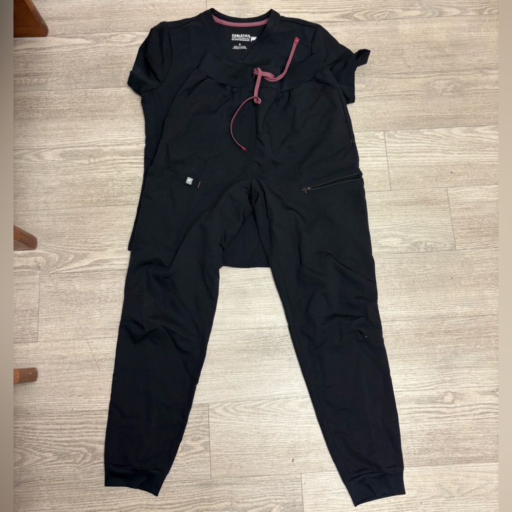 Fabletics Black Top & Jogger Set